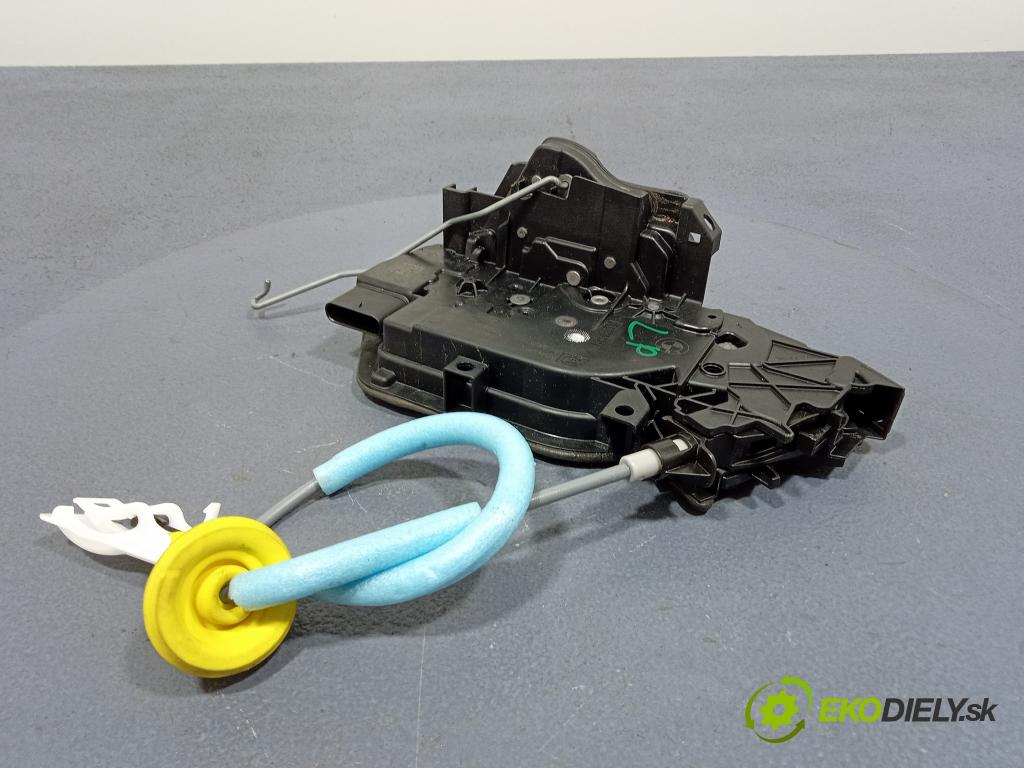 Bmw Seria 1 2023 zámek dveře před Levý: 7445041