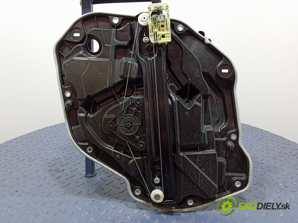 Bmw Seria 1 2023 mechanismus stahování Sklenka: Zad: v pravo: 5A02FA8