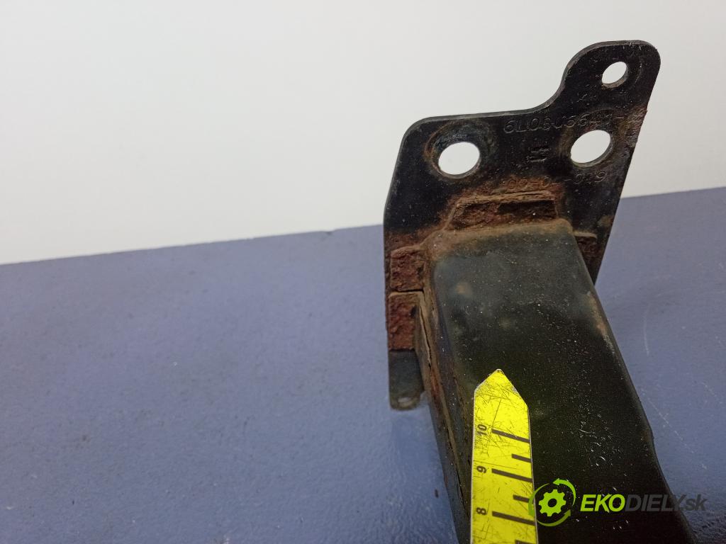 Seat Cordoba 2003 výztuha narazník před 6L0805551C