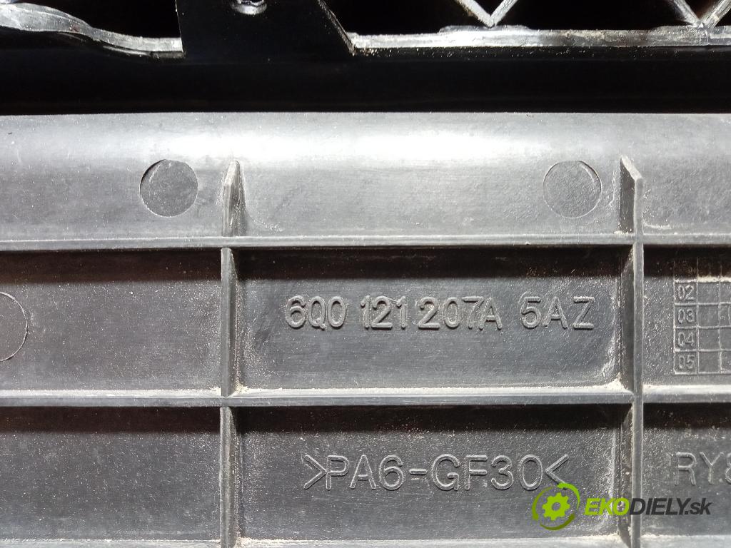 Seat Cordoba 2003 výztuha Čelní / stěna Přední 6L0805588A