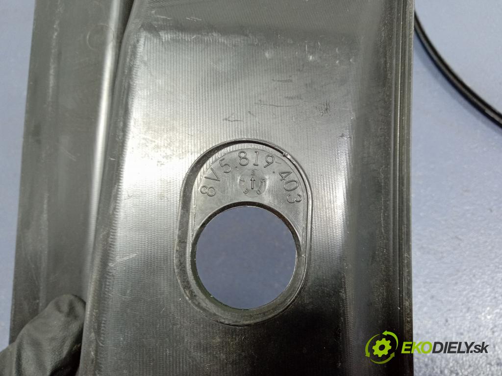 Audi A3 0 torpédo 8V5819403