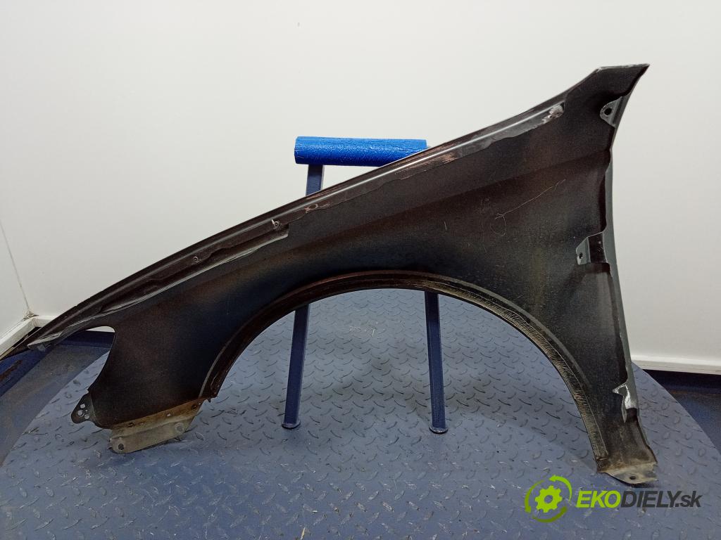 Audi A3 0 blatnik před v pravo: 8V5821468B