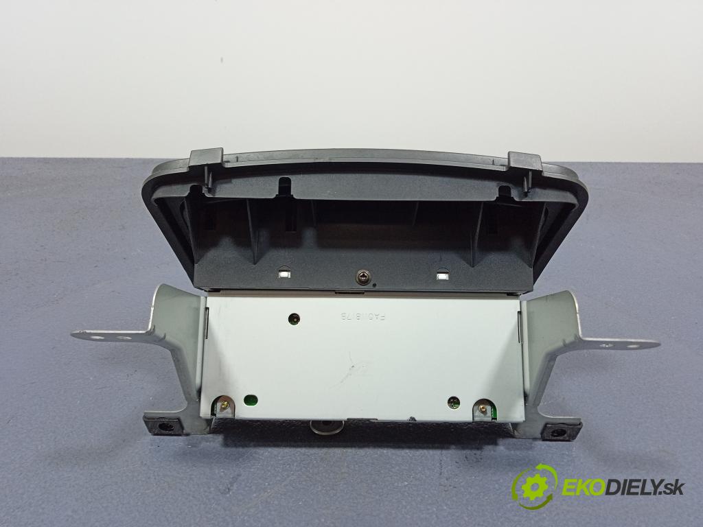 Toyota Yaris 2003 Radio I Navigácia: 86110-52121