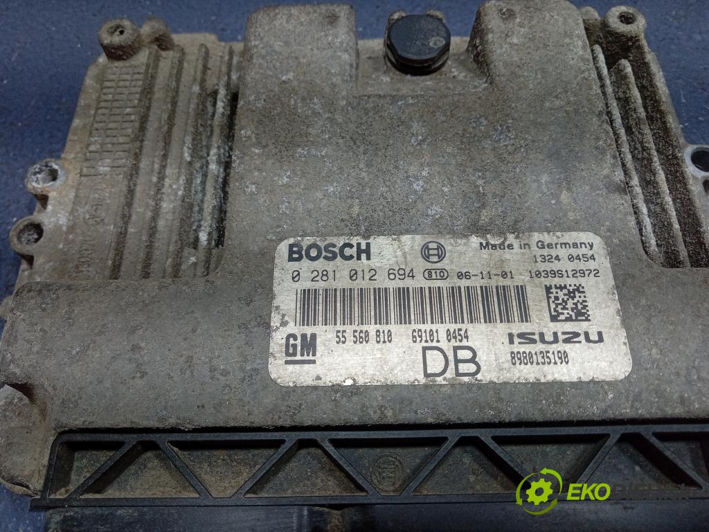 Opel Astra 2006 řídící jednotka Motor: 55560810