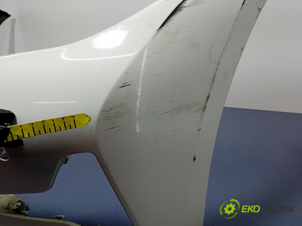 Bmw Seria 3 0 nárazník před 01