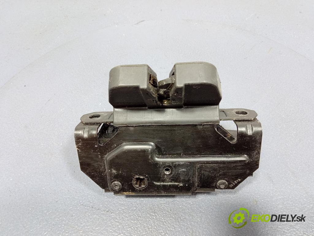 Opel Signum 2004 zámek Klapky: kufr 92202968