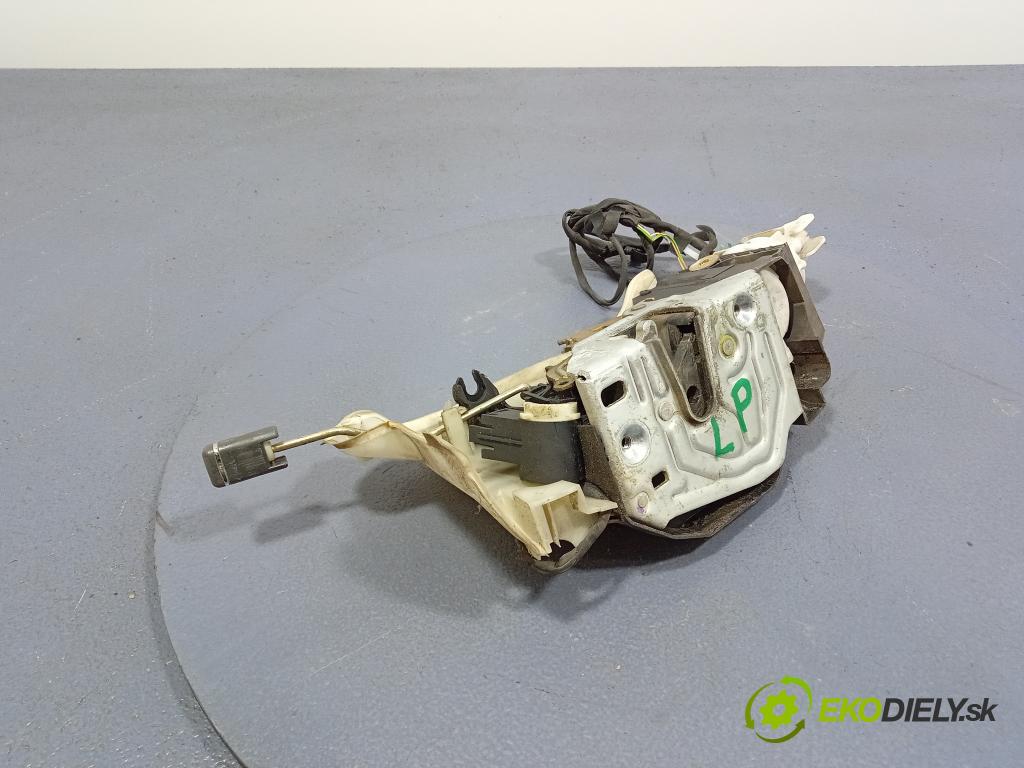 Mercedes-benz S 400 2001 zámek dveře před Levý: 2207205735