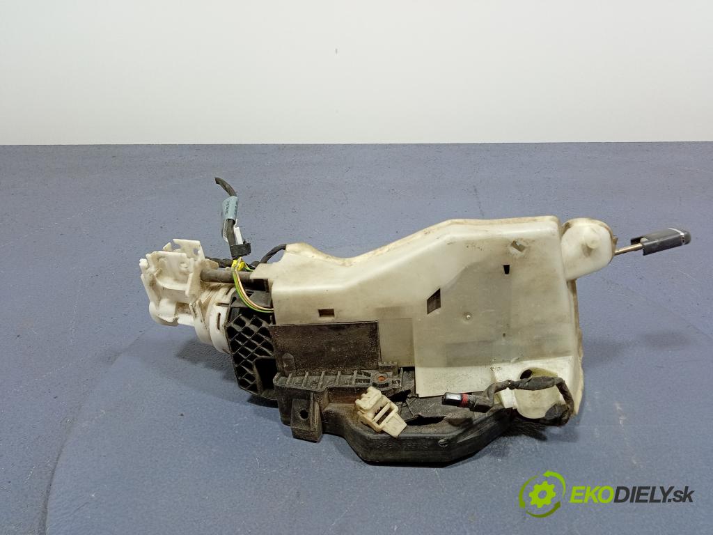 Mercedes-benz S 400 2001 zámek dveře před Levý: 2207205735