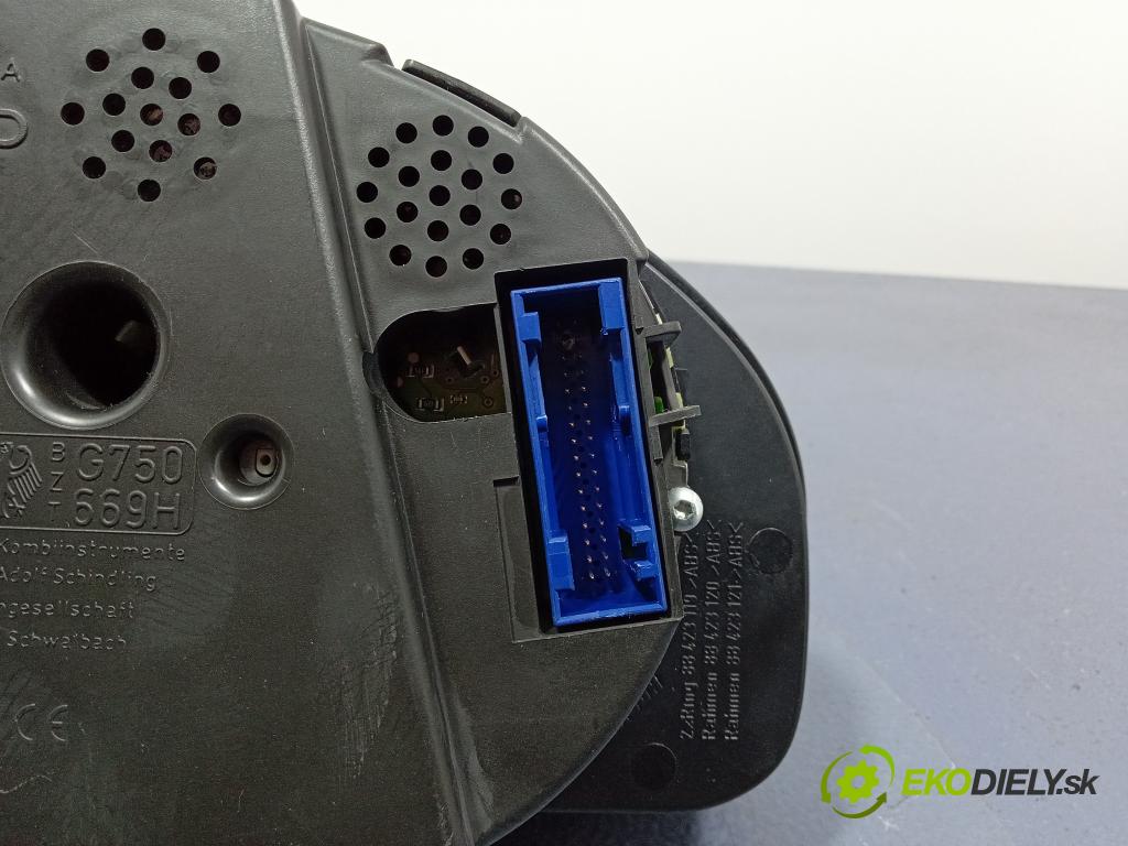 Skoda Superb 2007 Přístrojová deska 3U0920842D