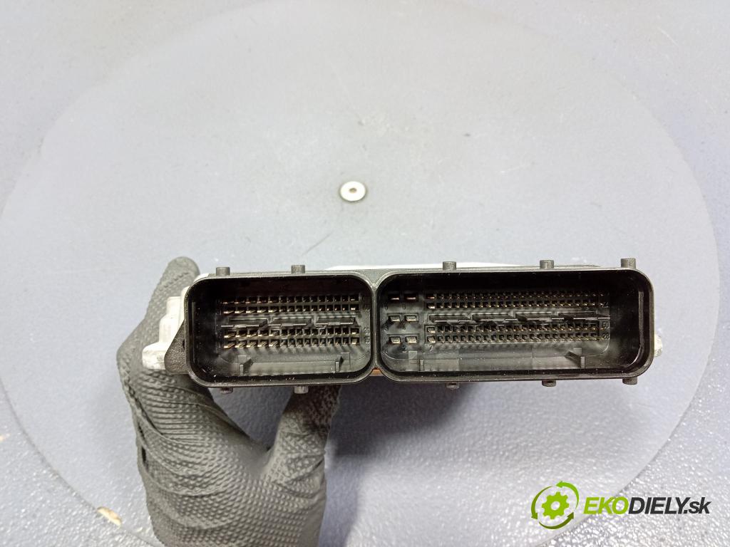 Skoda Superb 2007 riadiaca jednotka Motor: 03G906016GS