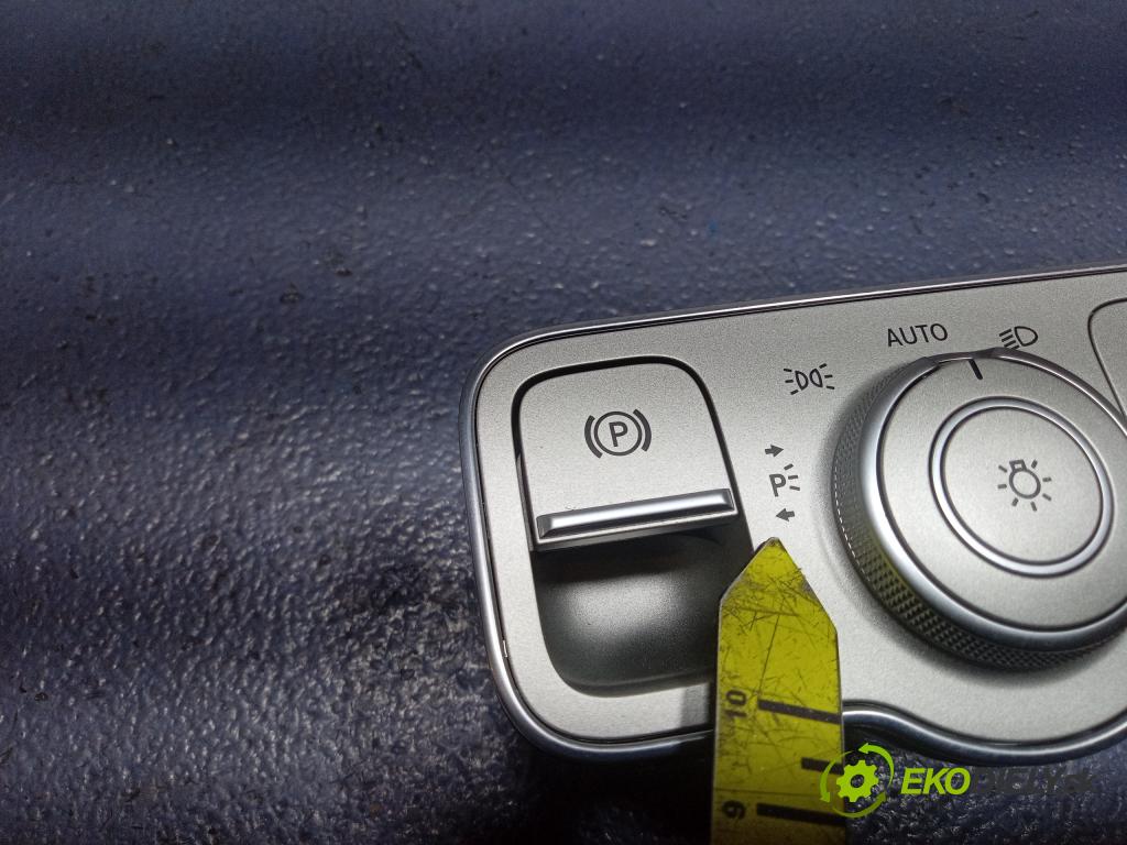 Mercedes GLS-Klasa 2020 Přepínač Světel: A1679051201