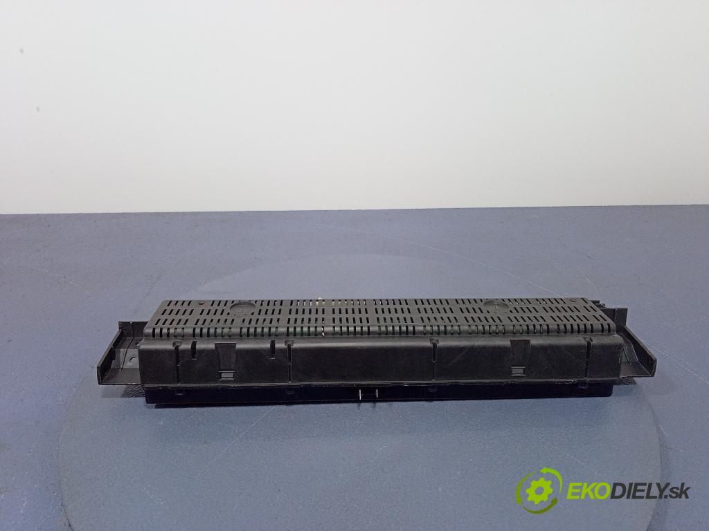 Renault Espace 2002 prístrojovka/ budíky 8200030530