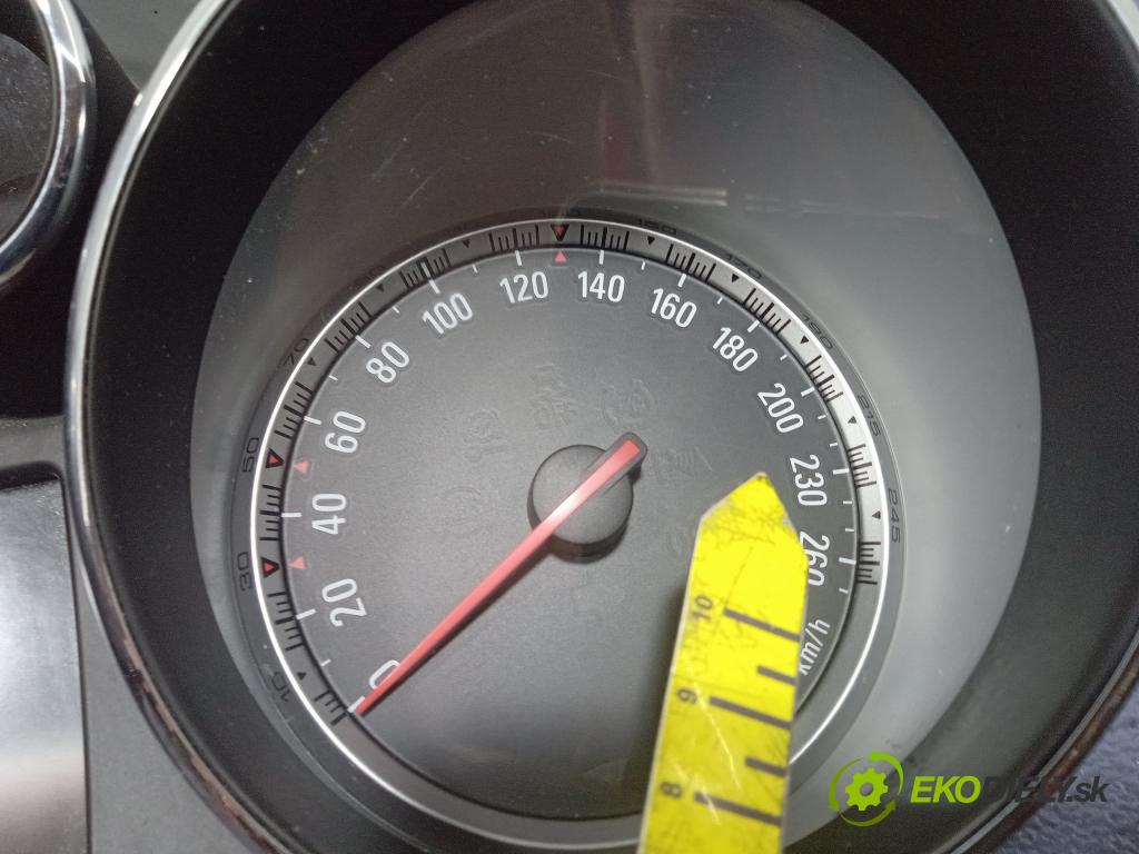 Opel Insignia 2010 prístrojovka/ budíky 13333353