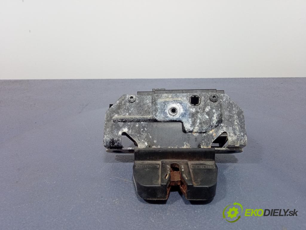 Opel Vectra 2006 zámek Klapky: kufr 13185566