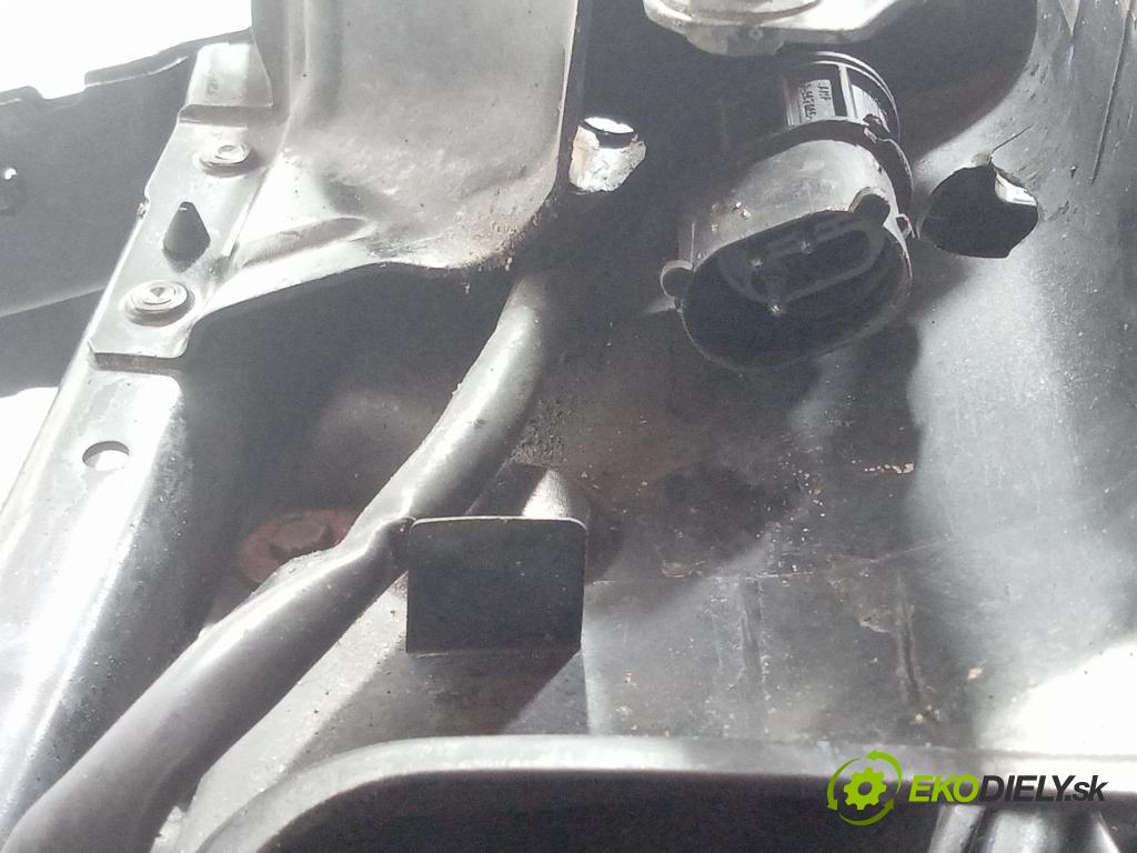 Bmw Seria 5 1998 výztuha Čelní / stěna Přední 8373003