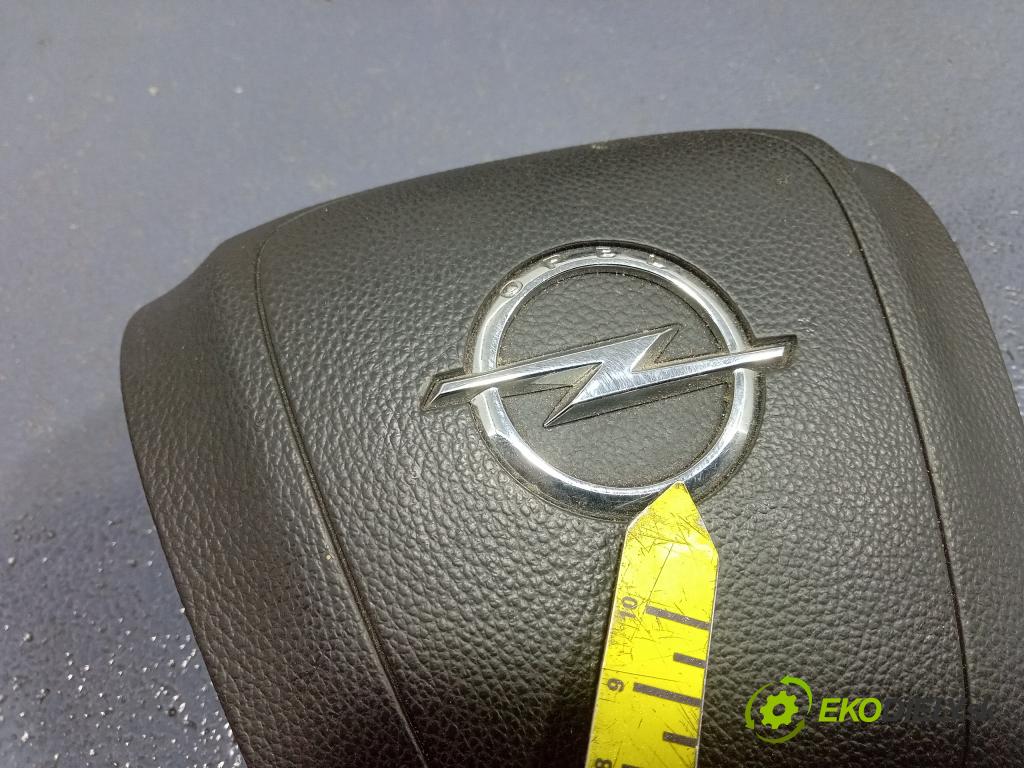 Opel Insignia 2010 kokpit,pristrojová doska 13275639