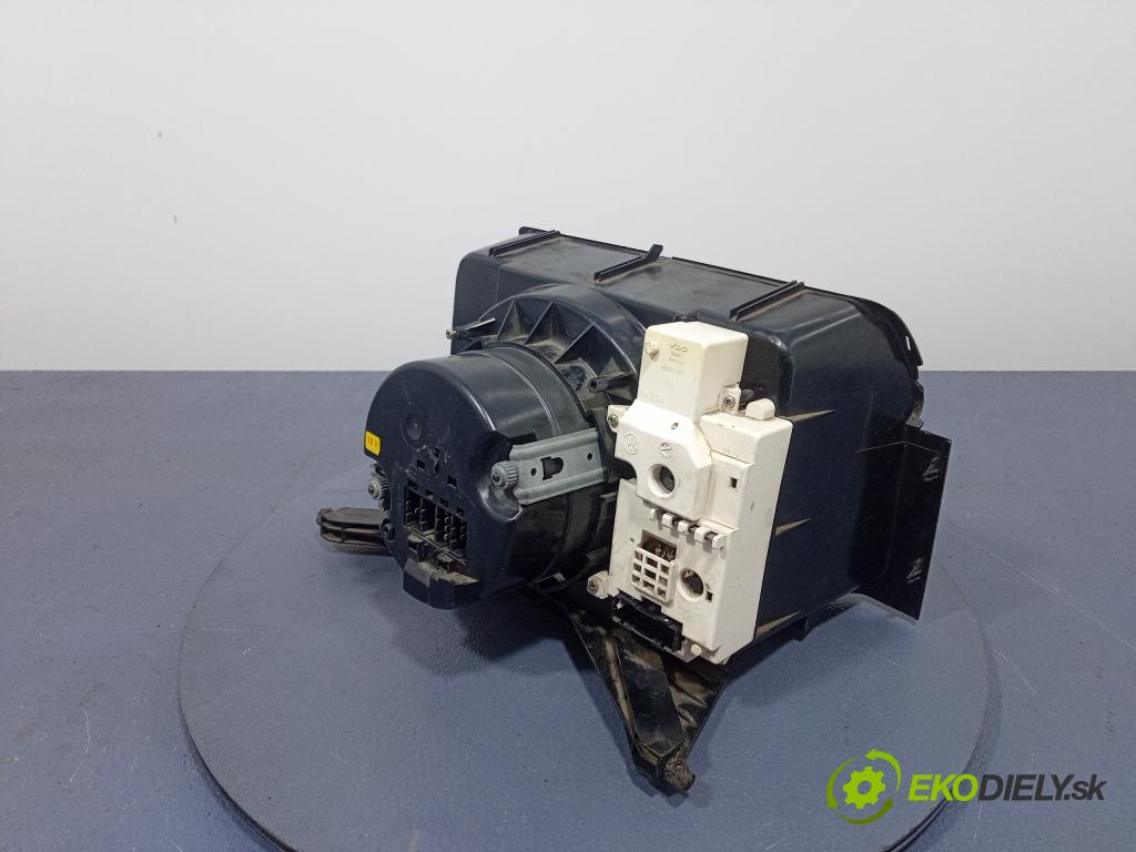 Vw Transporter 1996 prístrojovka/ budíky 88311157