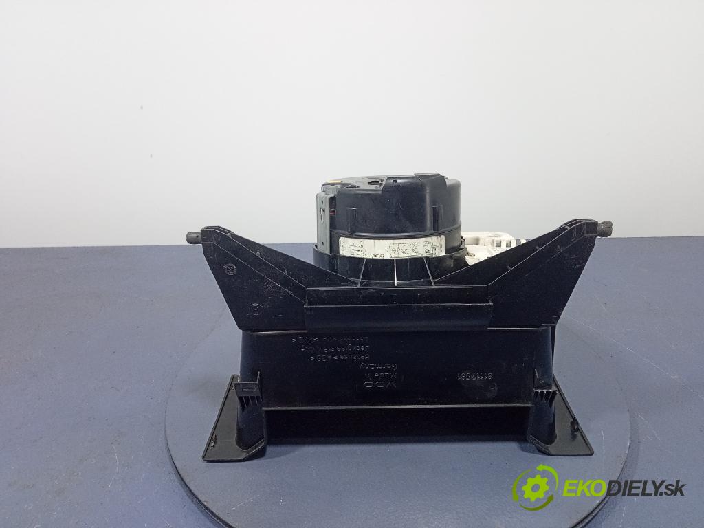Vw Transporter 1996 prístrojovka/ budíky 88311157
