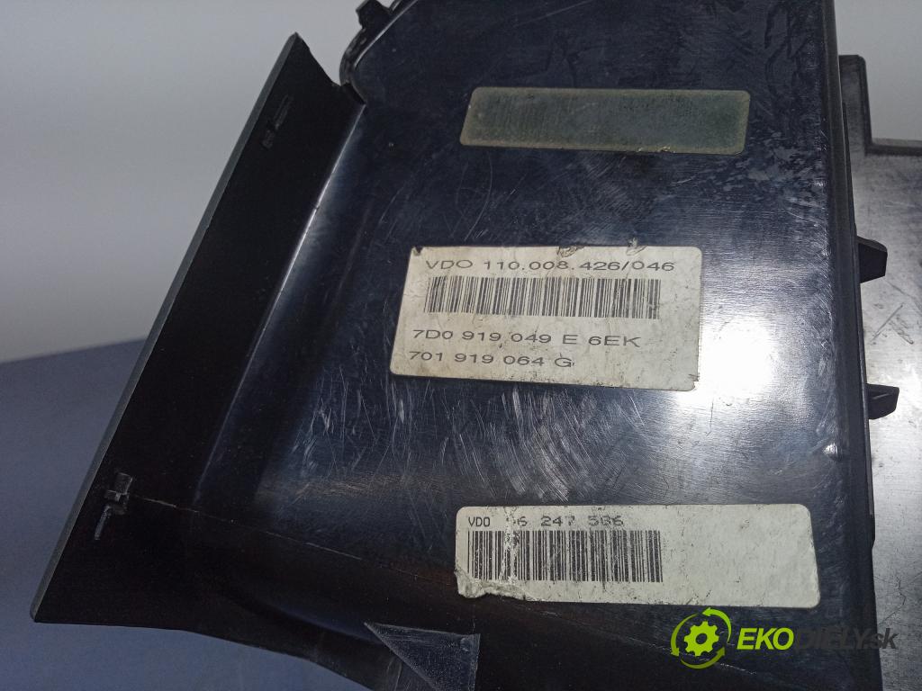 Vw Transporter 1996 prístrojovka/ budíky 88311157