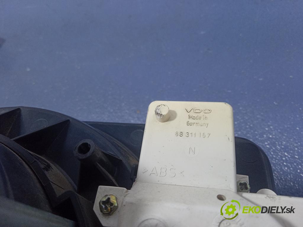 Vw Transporter 1996 prístrojovka/ budíky 88311157