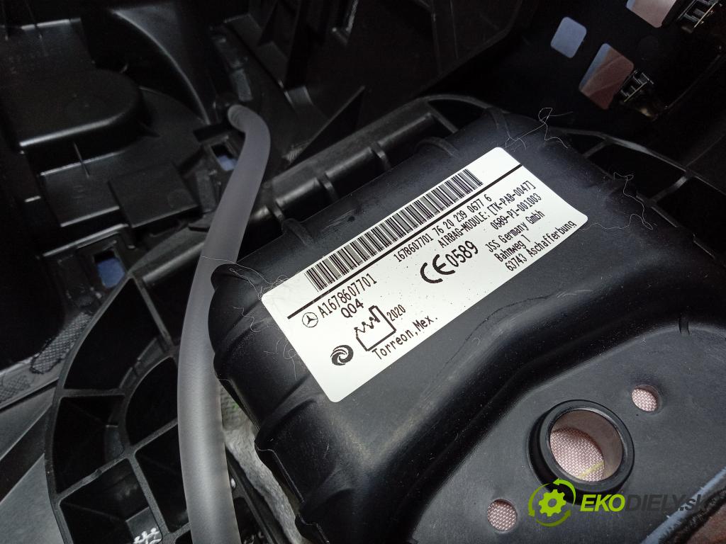 Mercedes GLS-Klasa 2020 kokpit,pristrojová doska A1676802904