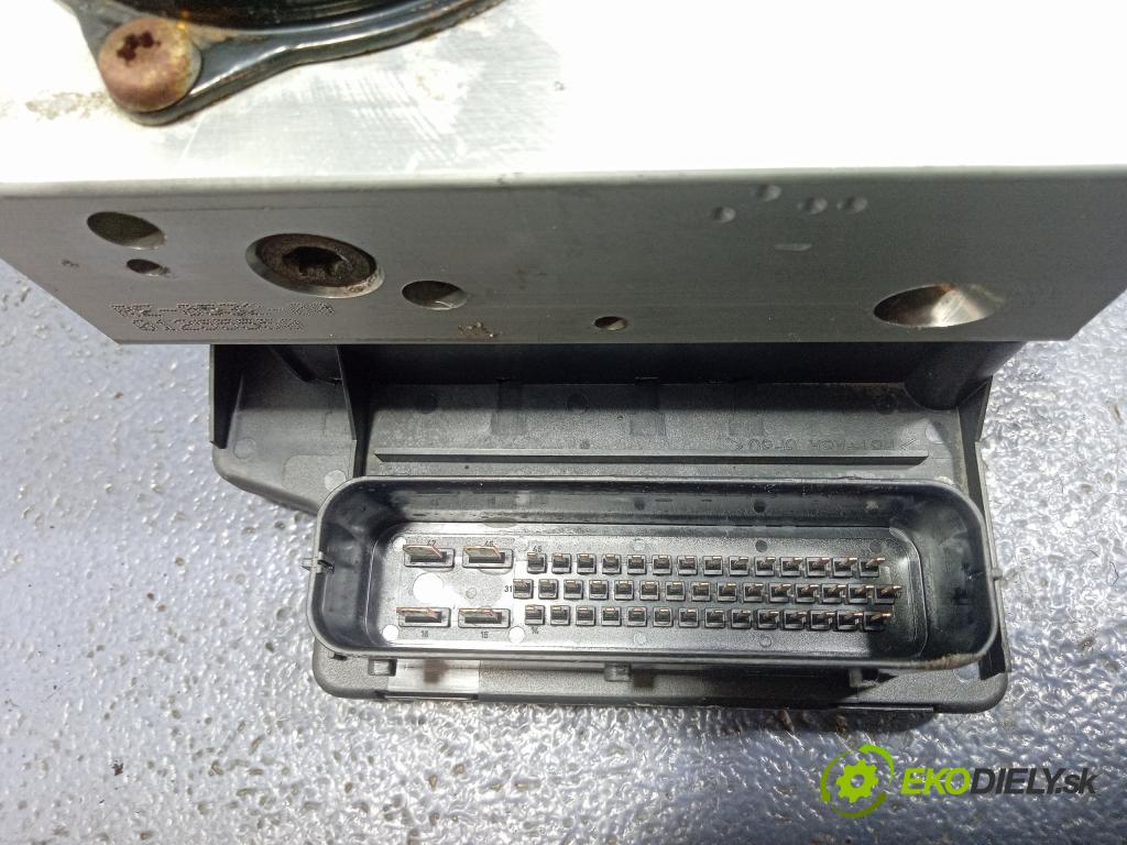 Vw Bora 2001 čerpadlo ABS x 6X0614517