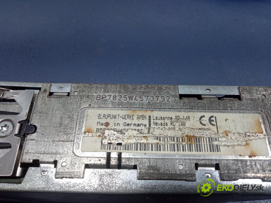 Vw Bora 2001 Radio I Navigácia: RD 148