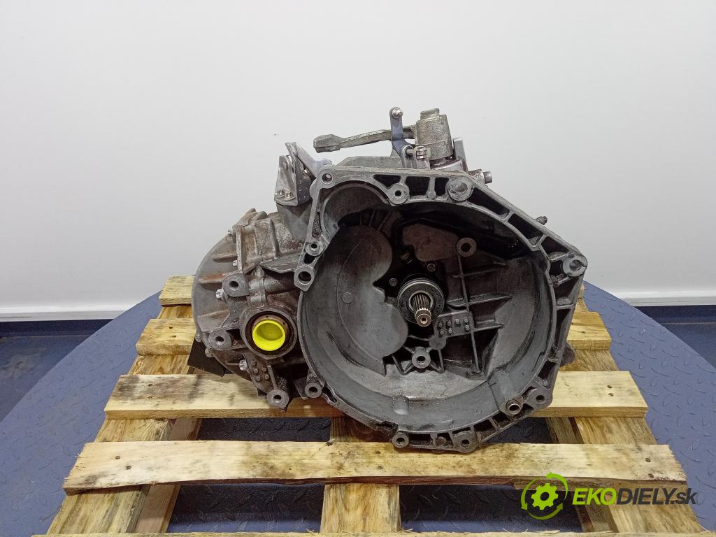 Opel Vectra 2006 prevodovka Manualna M32