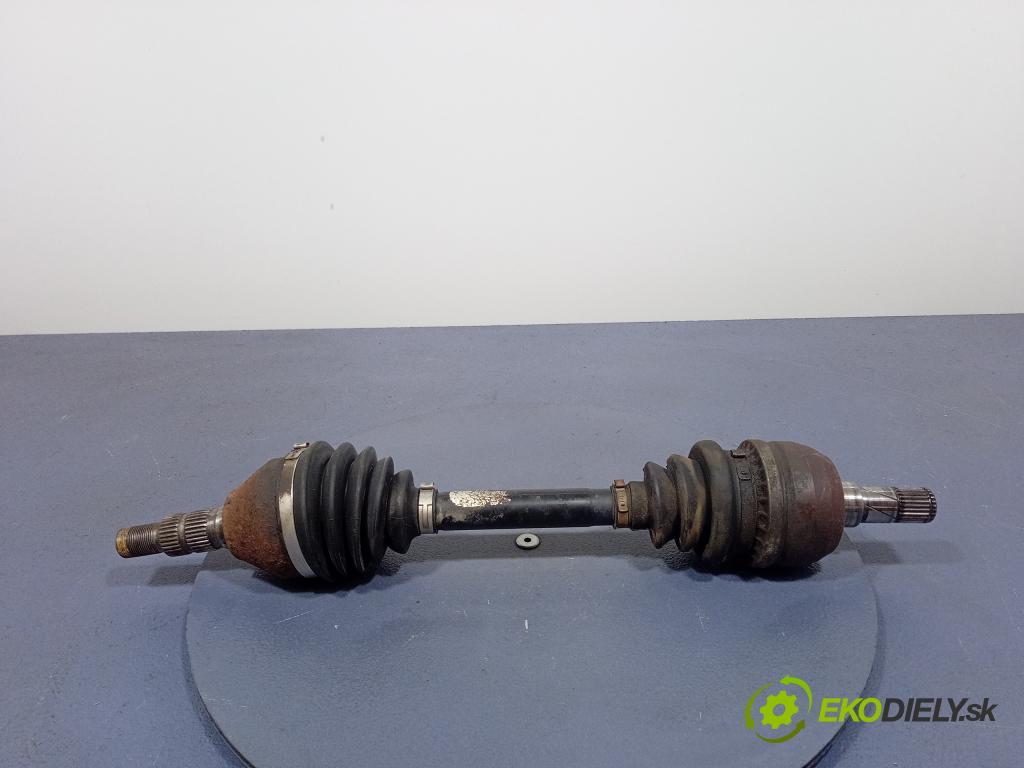 Opel Vectra 2006 poloos ľavá Predné 01