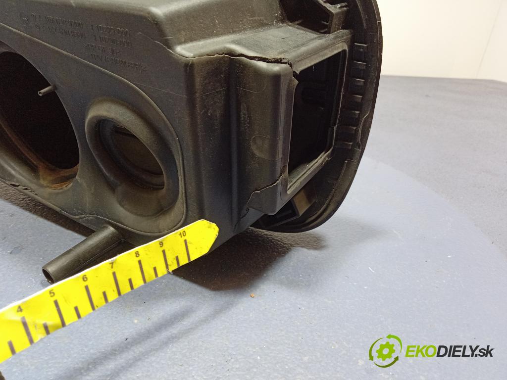 Mercedes GLS-Klasa 2020 Klapka nádrže paliva A1676309300