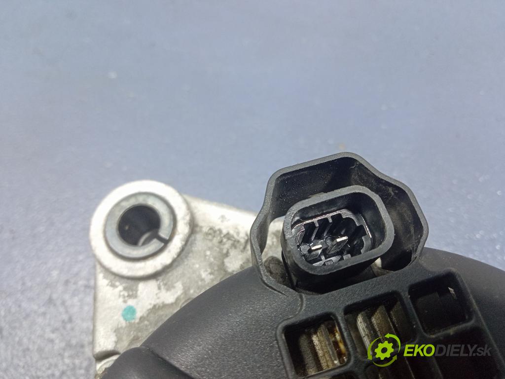 Opel Insignia 2010 Alternator 13502583