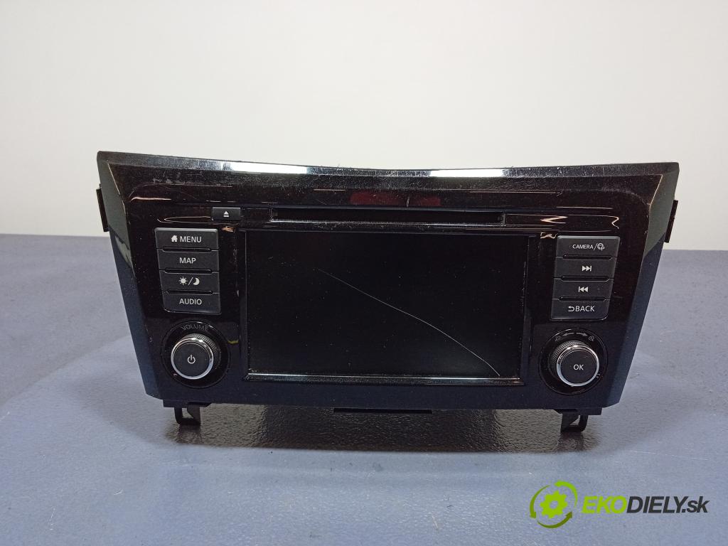Nissan X-trail 0 Radio I Navigácia: 01