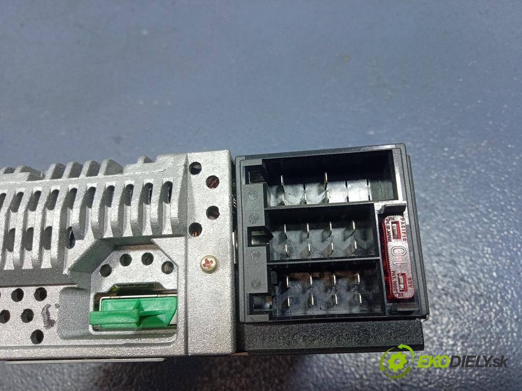 Mercedes-benz A 160 2003 Radio I Navigácia: A1708200386