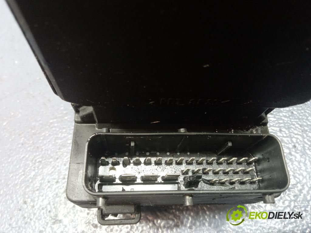 Opel Omega 1999 čerpadlo ABS x 0273004206