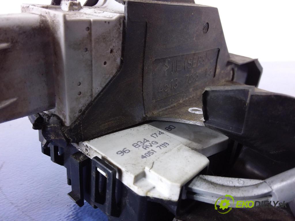 Citroen C4 2007 zámek dveře před Levý: 9683417480