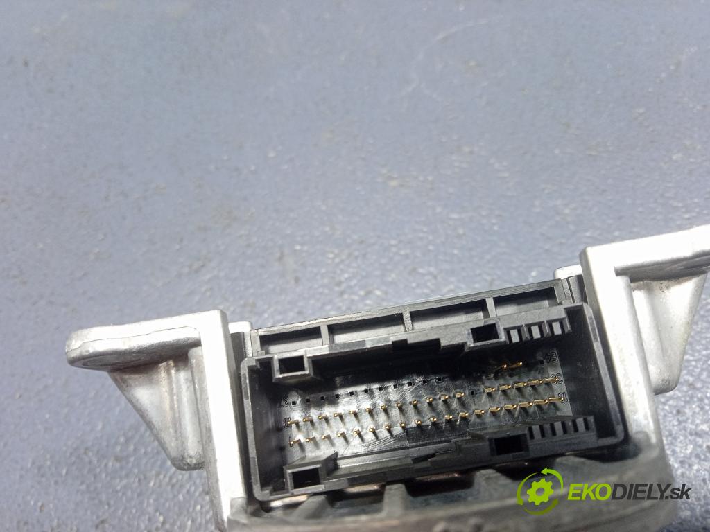 Bmw Seria 6 2011 kokpit,pristrojová doska 9229953