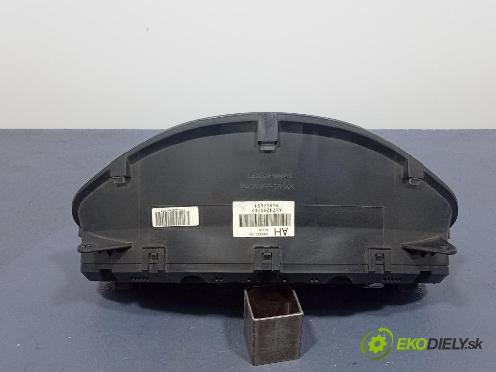 Chevrolet Aveo 2008 prístrojovka/ budíky 96652451