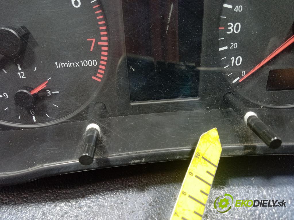 Audi A4 1999 prístrojovka/ budíky 8D0919881J