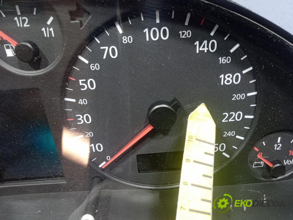 Audi A4 1999 prístrojovka/ budíky 8D0919881J