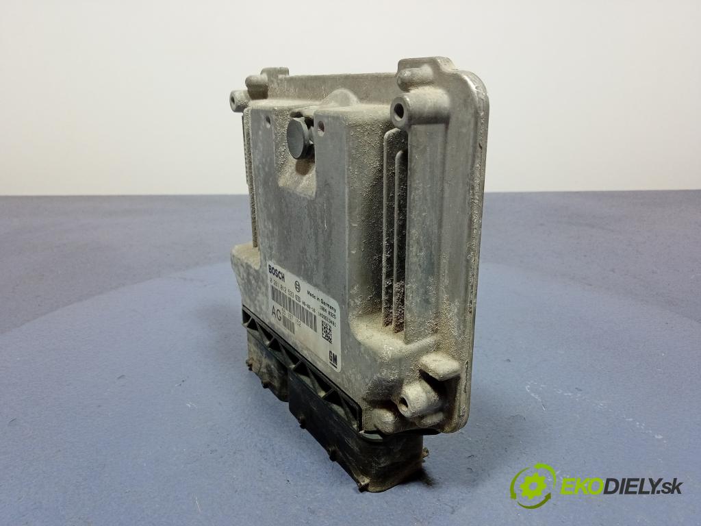Opel Vectra 2006 riadiaca jednotka Motor: 55197152