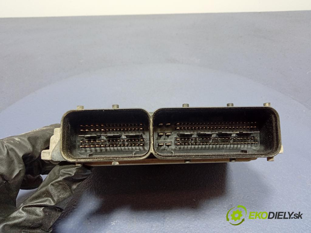 Opel Vectra 2006 riadiaca jednotka Motor: 55197152