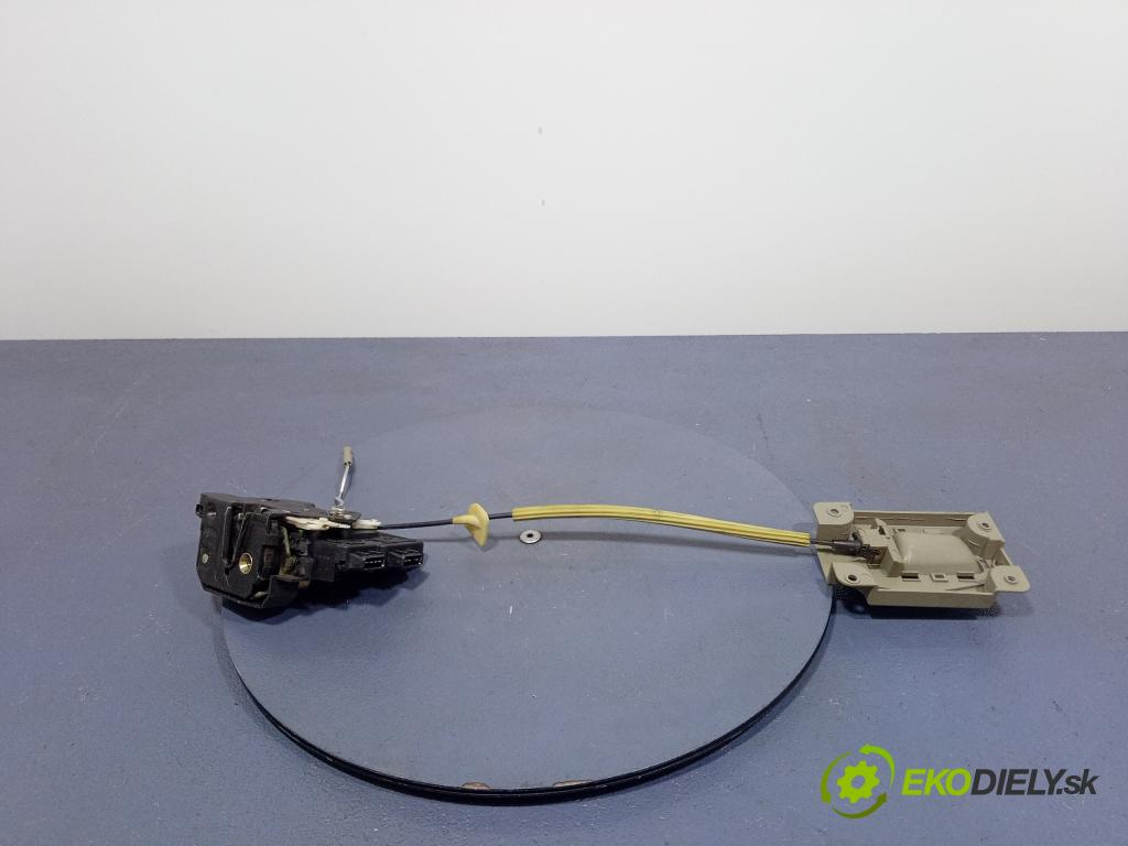 Volvo V70 1998 zámek dveře před Levý: 9203636
