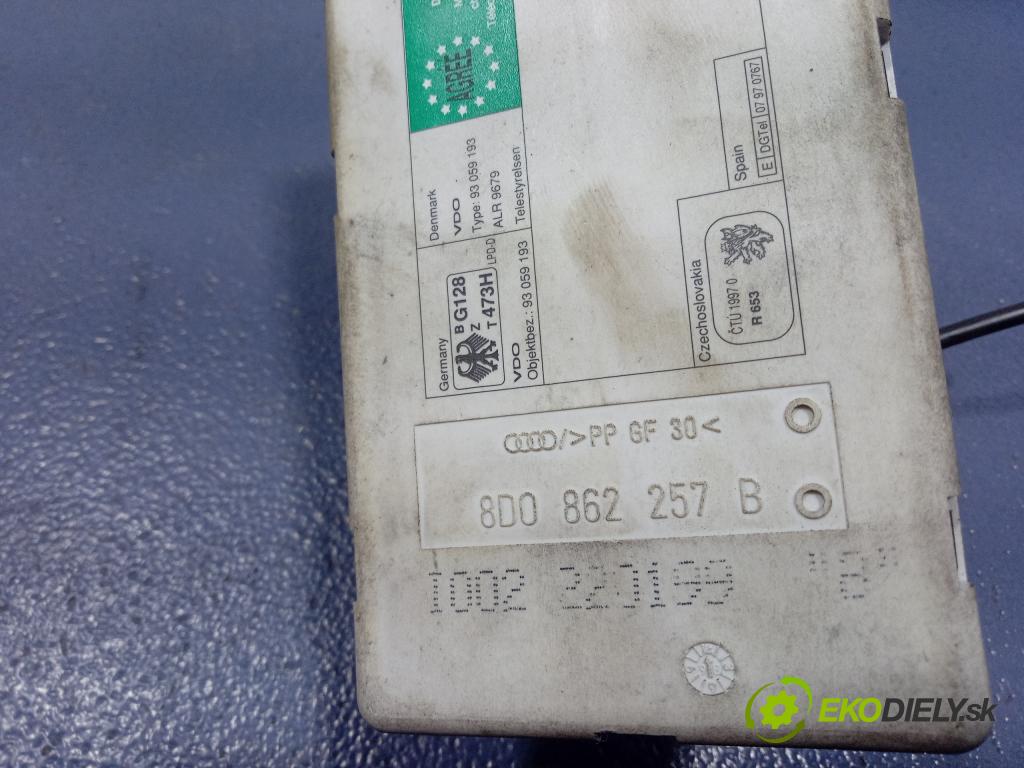 Audi A4 1999 pompa Centrálny: Zámok: 8D0862257B