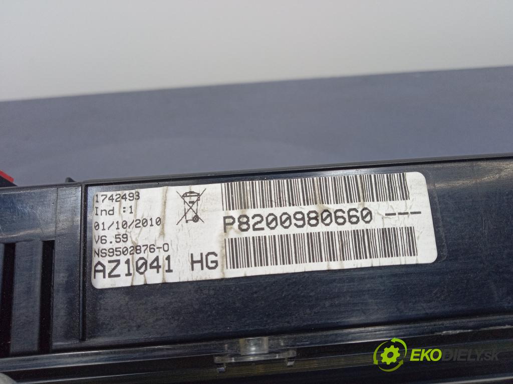 Renault Espace 2010 prístrojovka/ budíky 8200980660