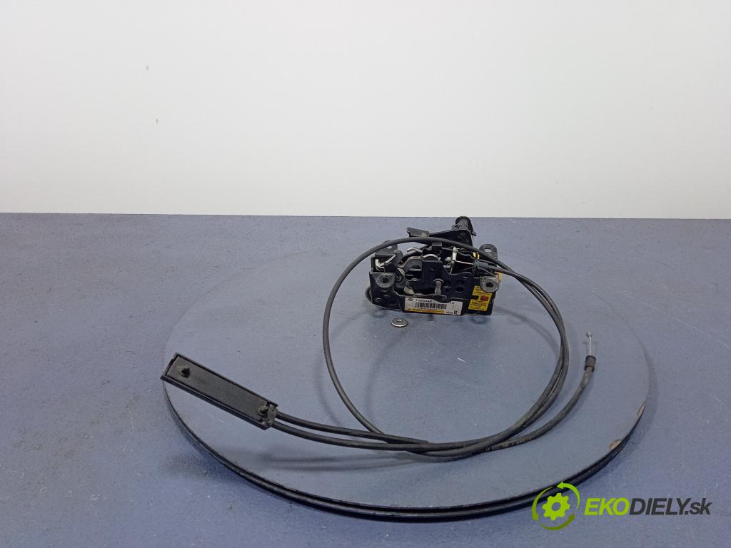 Bmw Seria 6 2011 zámek masky: 7184442