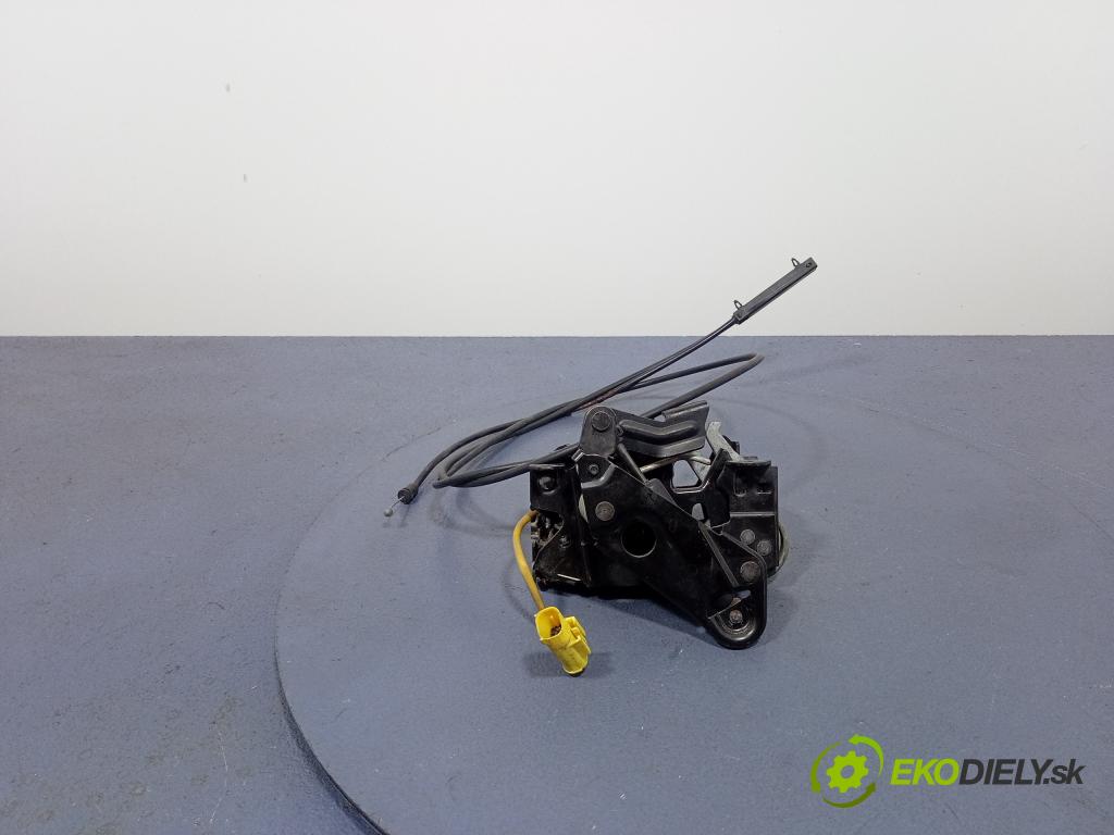 Bmw Seria 6 2011 zámek masky: 7184442