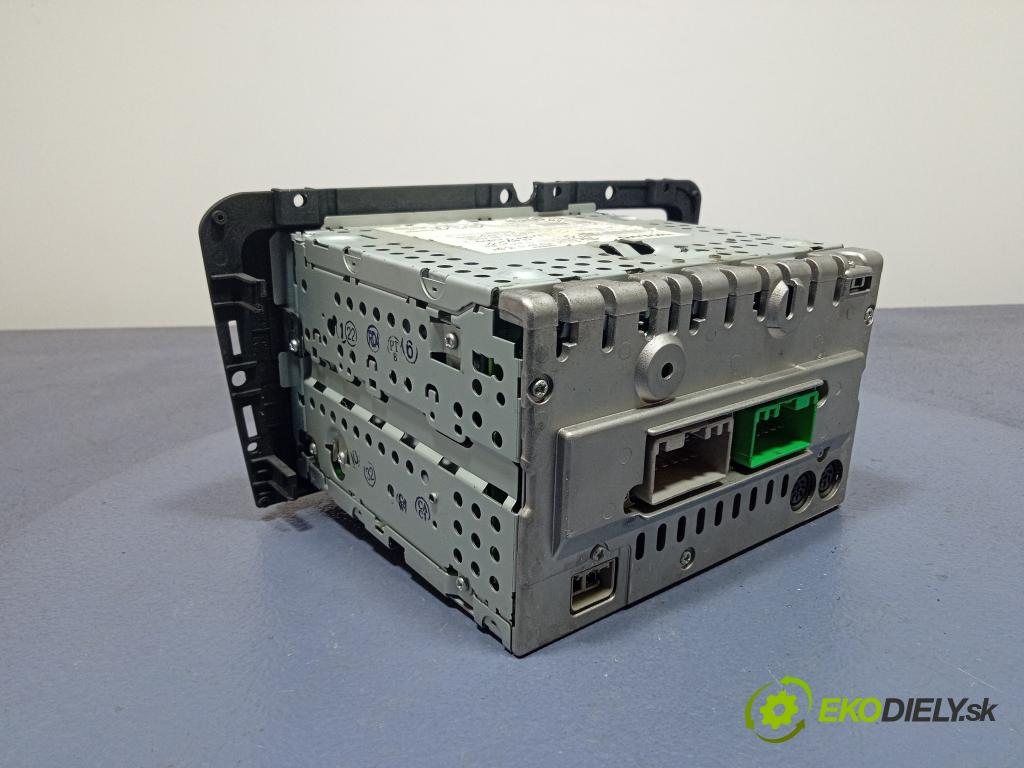 Volvo S60 2004 Radio I Navigácia: 30737708-1