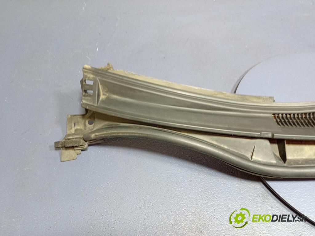 Lexus IS 2016 torpédo 55708-53120