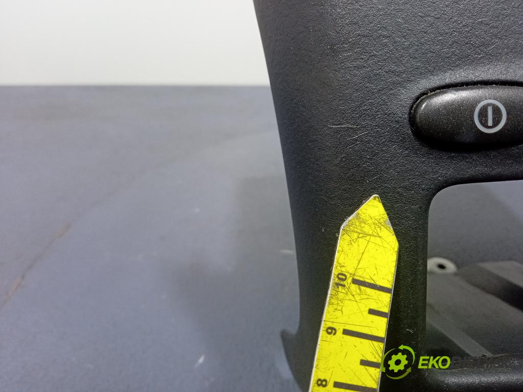 Toyota Yaris 2003 Radio I Navigácia: 86120-52160