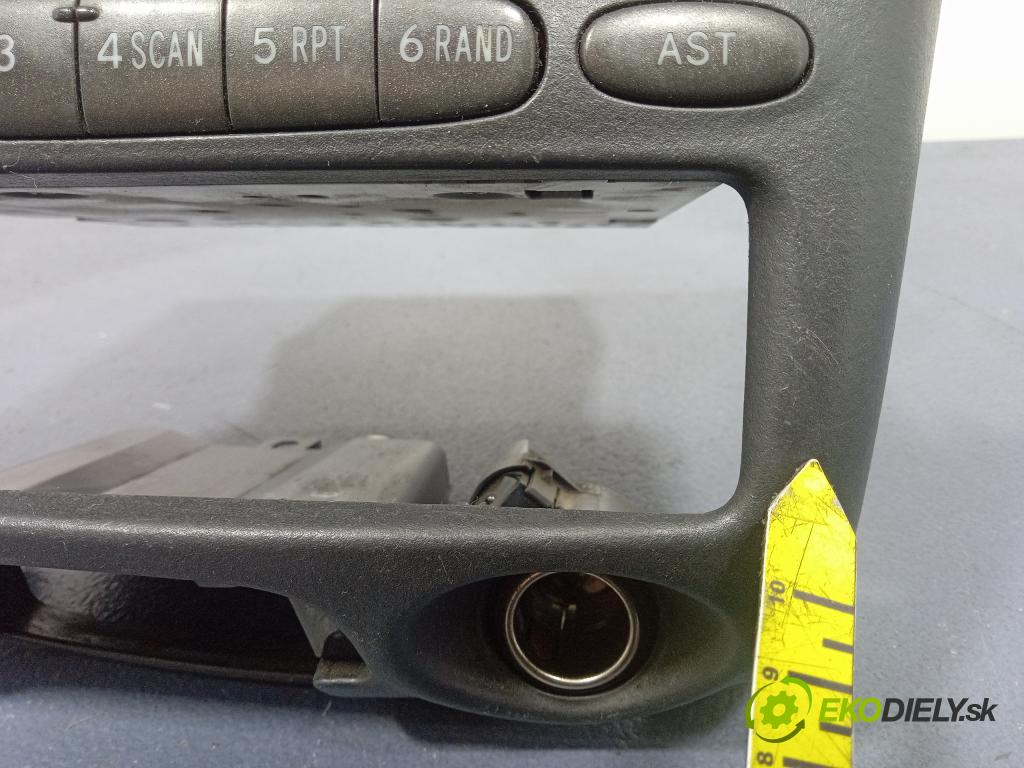 Toyota Yaris 2003 Radio I Navigácia: 86120-52160